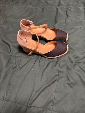 White Mountain Black and Tan Espadrille Wedge Sandals